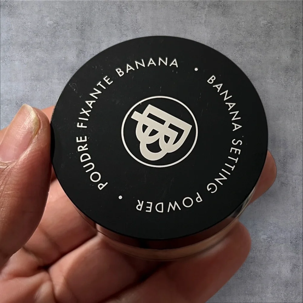 bellapierre Banana Setting Powder in Medium, 0.14 Oz